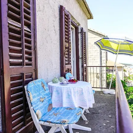 Two Bedroom Fani * بوستيرا