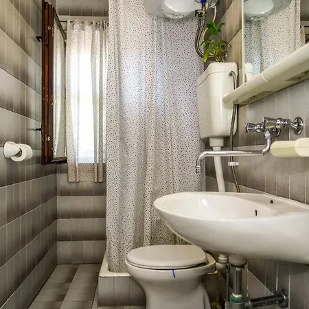 شقة Two Bedroom Fani بوستيرا
